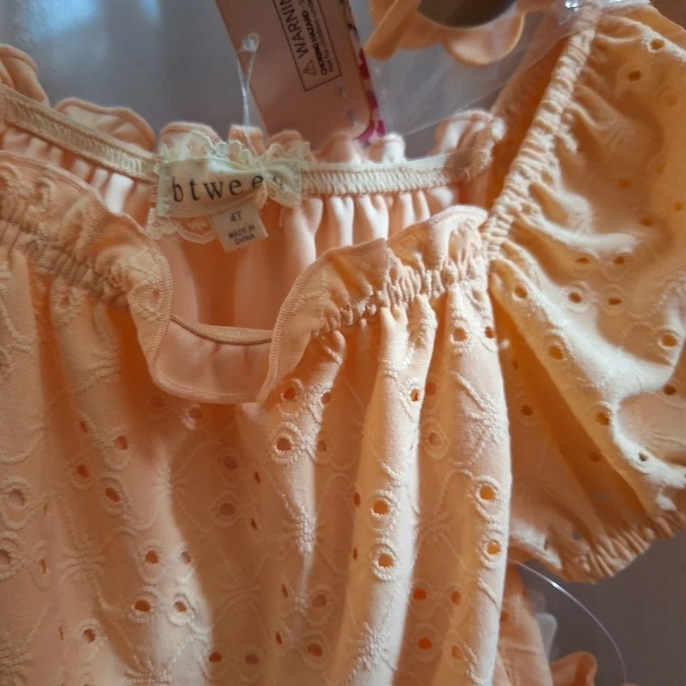 Girls 3 piece skirt shirt and glasses size 4T NWT